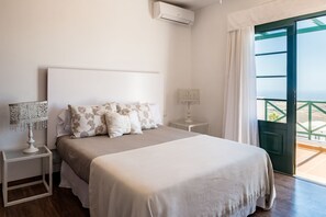 4 chambres, fer et planche à repasser, Wi-Fi gratuit, draps fournis