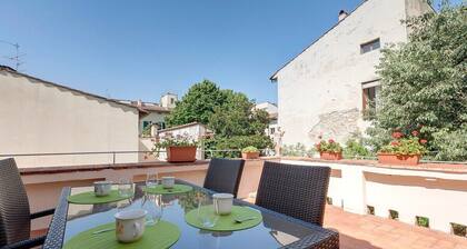 5 Bedrooms apartment with fresco paintings