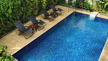 Alberca al aire libre