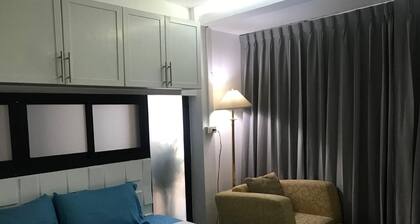 Nine Place Sukhumvit 40 - Hostel