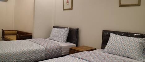 Wifi gratis y ropa de cama