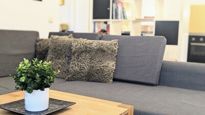 Family-friendly 3-room oasis with parking, first floor & quiet in Cologne