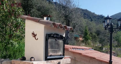 Cottage / Villa, near Monaco, Menton, Italy. 2 bedrooms, 6 people