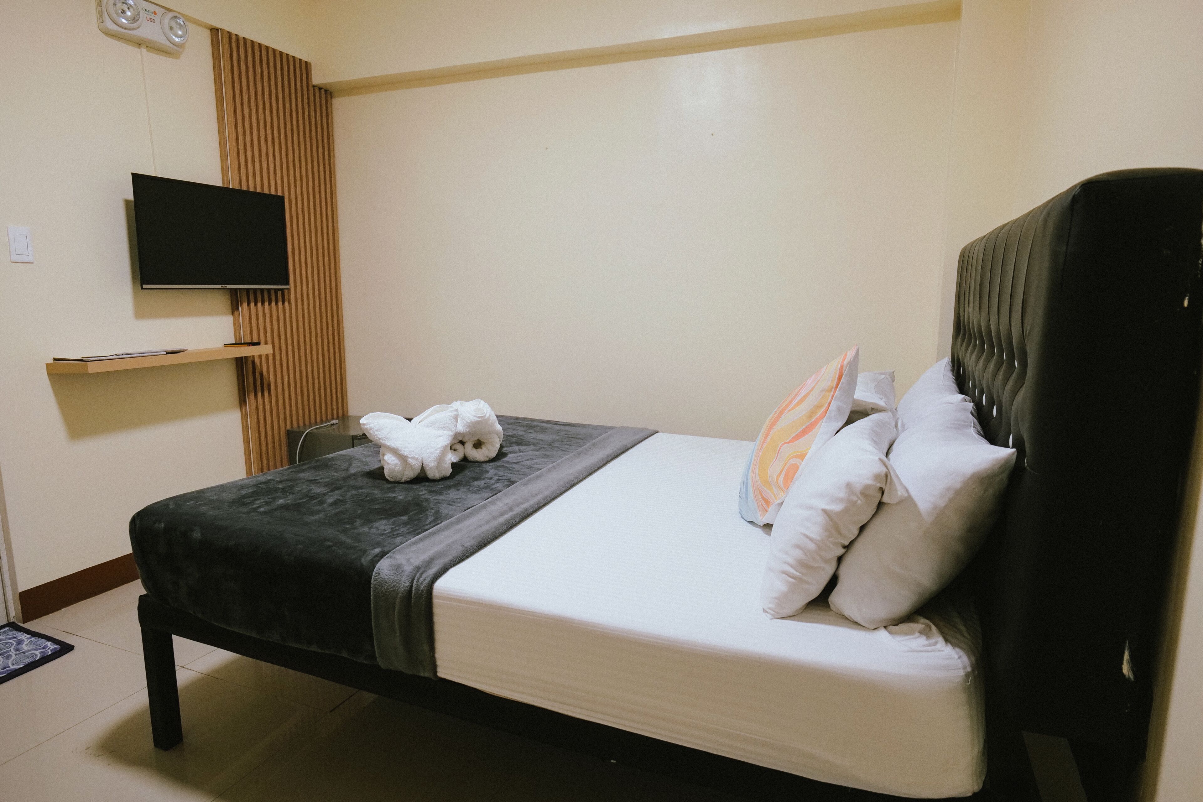 standard room | 1 bedroom, iron/ironing board, bed sheets