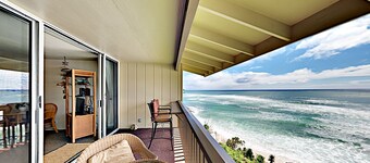 Spectacular Oceanfront Corner Condo with Expansive Top Floor Views at Wailua Bay View!