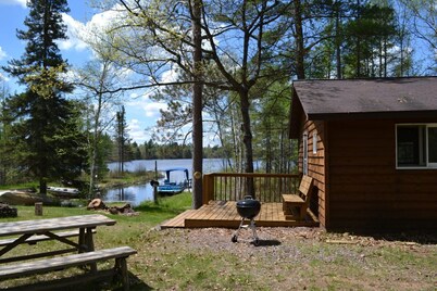 Fisherman's Cove Cabin on Middle Gresham Lake