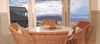 Oceanfront-Nicest on the Beach! Check Out Our Calendar