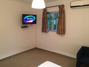 Standard Room | Room amenity - Hospedaria Mar Azul (Luanda)