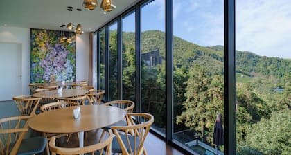 Meijie Mountain Hotspring Resort