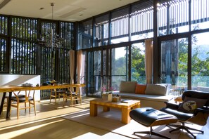 Family Tree House, 2 Bedrooms | Living room | Heated floors - Meijie Mountain Hotspring Resort (Changzhou)