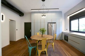 Design Apartment, 2 Bedrooms, Balcony | In-room dining