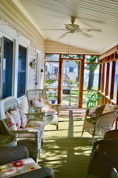 Waterfront Cottage On Candy Point:  Family-Friendly and Dog-Friendly!