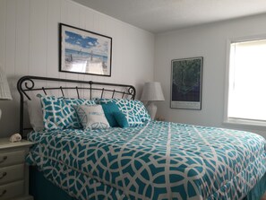 4 bedrooms, iron/ironing board, travel cot, free WiFi