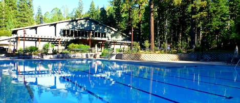 Outdoor pool, a heated pool