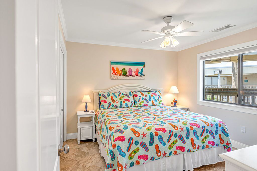 1 bedroom, pillowtop beds, iron/ironing board, free WiFi