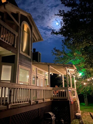 Whispering Winds~ Kayaking, Tubing, Fishing and Fun!