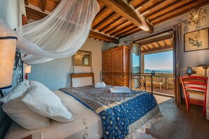 4 Schlafzimmer, Bügeleisen/Bügelbrett, WLAN, Bettwäsche