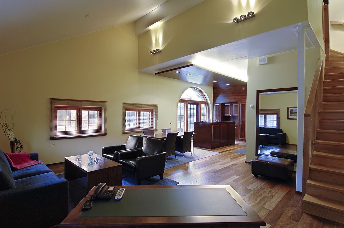 grand suite, sauna, annex building | individually decorated, individually furnished, iron/ironing board