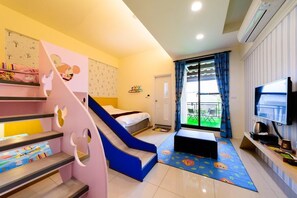 米奇星空親子房 | 遮光窗帘、免费 WiFi