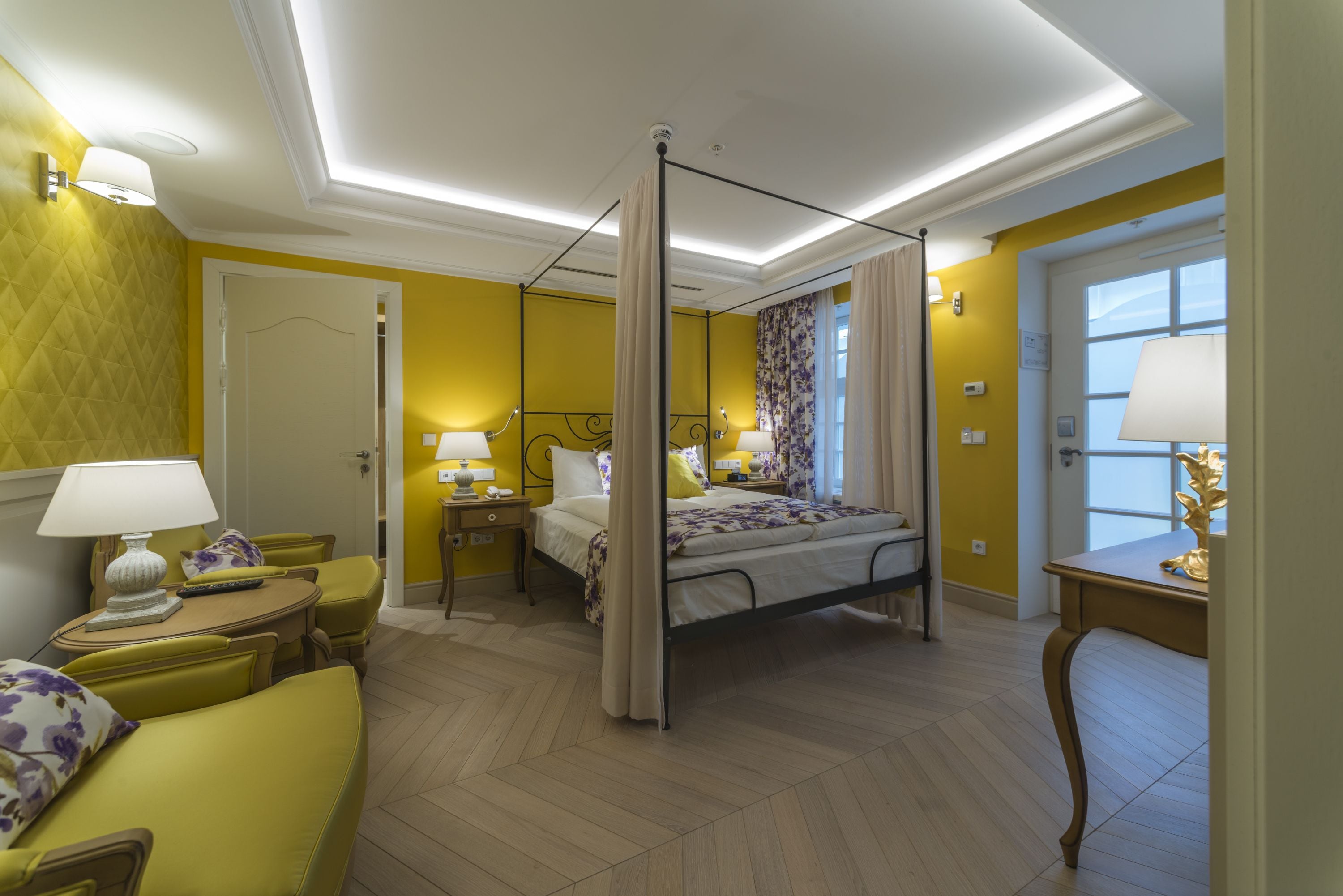 superior double room, inner hotel space view | 1 bedroom, in-room safe, soundproofing, free wifi