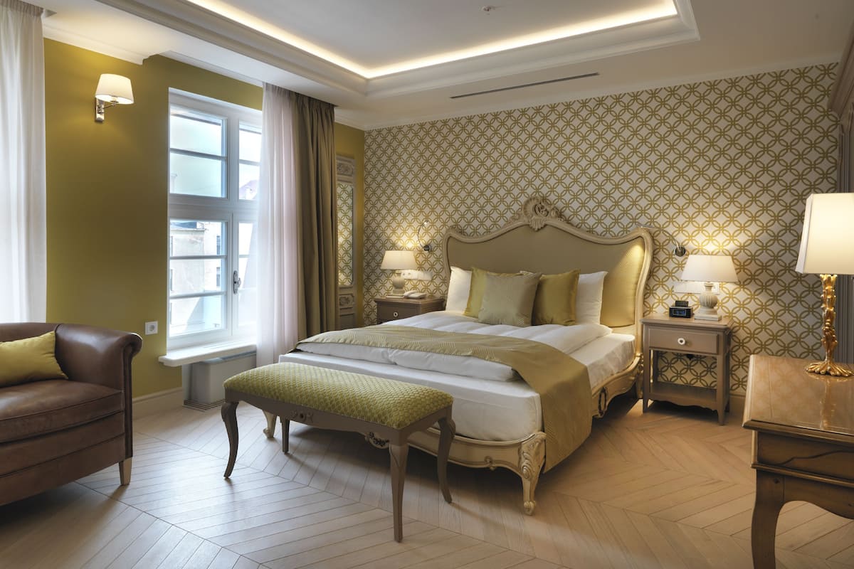 Luxury Suite, 1 Queen bed and 1 Sofa, City View | 1 bedroom, in-room safe, soundproofing, free WiFi