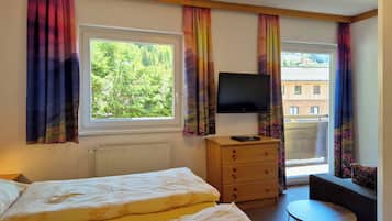 Doppelzimmer, Balkon, Bergblick