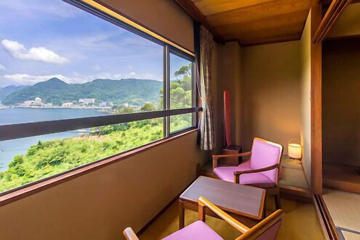Quarto tradicional (Japanese-style) | Cofres nos quartos, escrivaninha, Wi-Fi de cortesia
