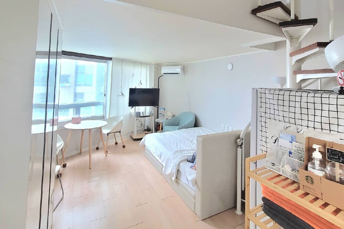 Gallery-Maisonette, Seeseite | 1 Schlafzimmer, hochwertige Bettwaren, Daunenbettdecken