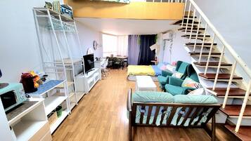 Family Duplex, Multiple Beds, Non Smoking, Partial Lake View | 1 bedroom, premium bedding, down comforters, blackout drapes