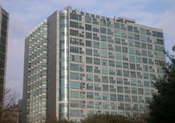 Facciata della struttura