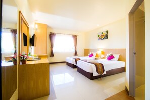 Standard Twin Room | Minibar, desk, free WiFi, bed sheets - The Lephant Hotel (Phunphin)