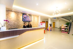 Reception - The Lephant Hotel (Phunphin)
