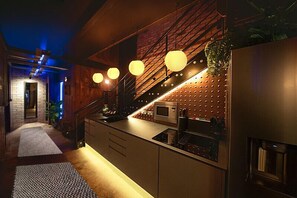 Hosanna - One Bedroom Hot Tub Apartment with Steam Room and Outdoor Fire Pit | Private kitchen
