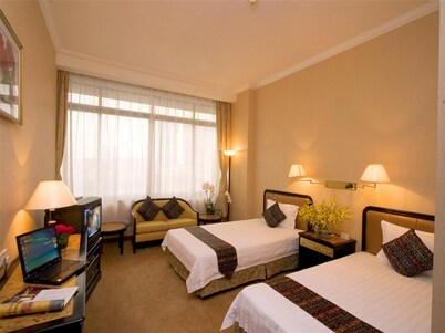 Aiqun Hotel Guangzhou - Free shuttle between hotel and Exhibition Center during Canton Fair