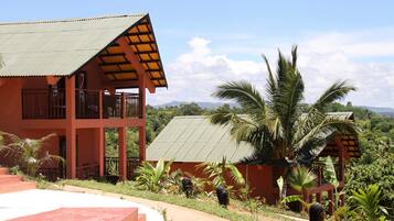 Family Room | Terrace/patio