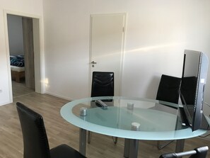 Double or Twin Room | In-room dining