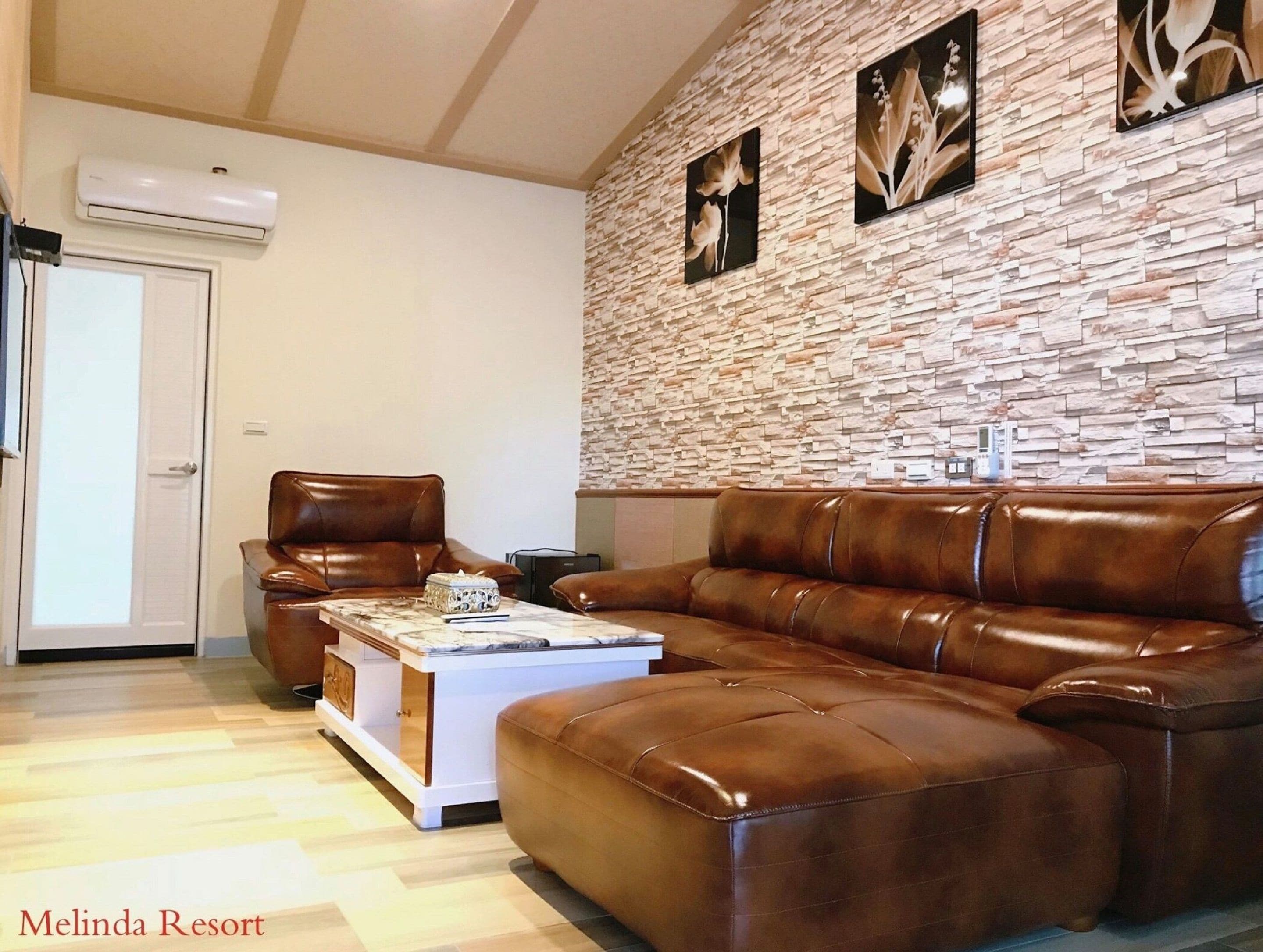 villa | desk, blackout curtains, free wifi, bed sheets