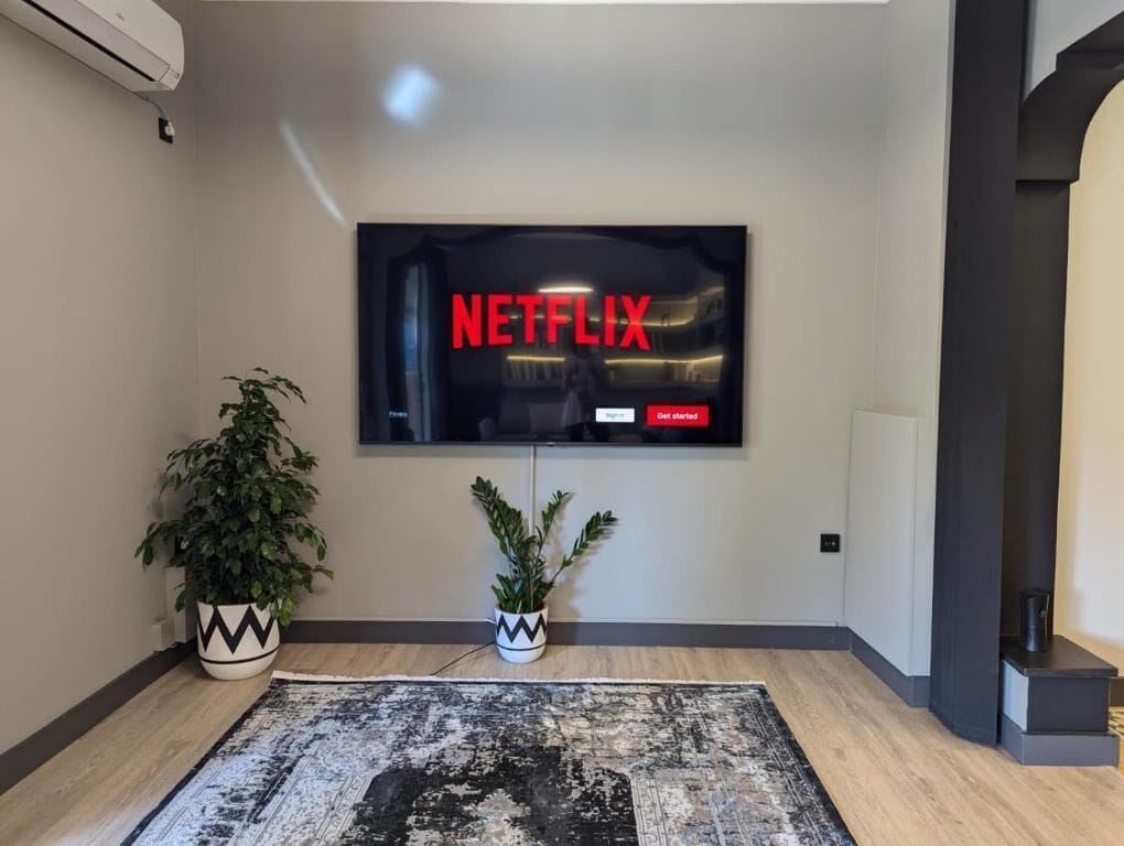 Photo - Be My Guest Athens