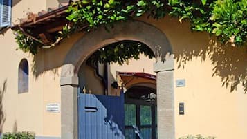 EntrĂ©e de lâhĂ©bergement