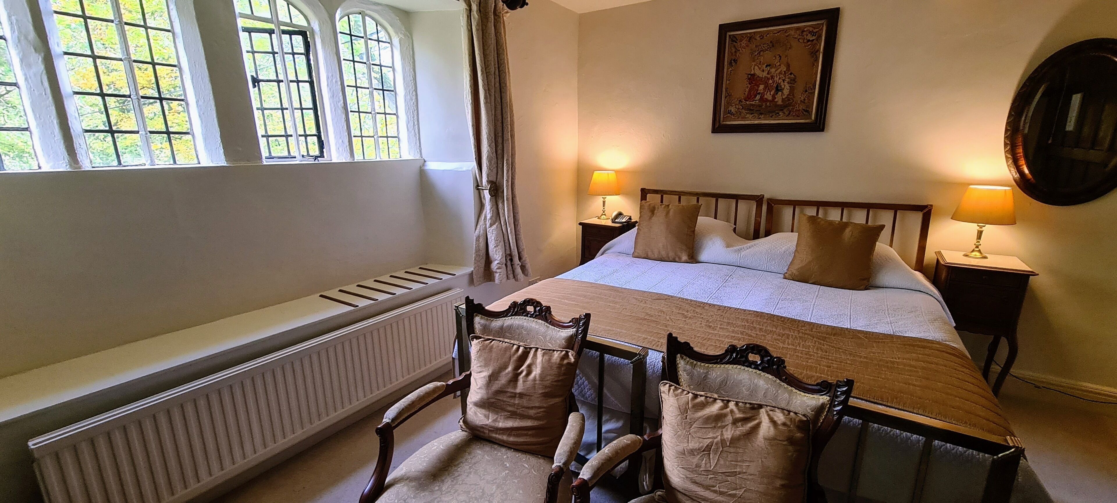 Desk, iron/ironing board, free WiFi, wheelchair access