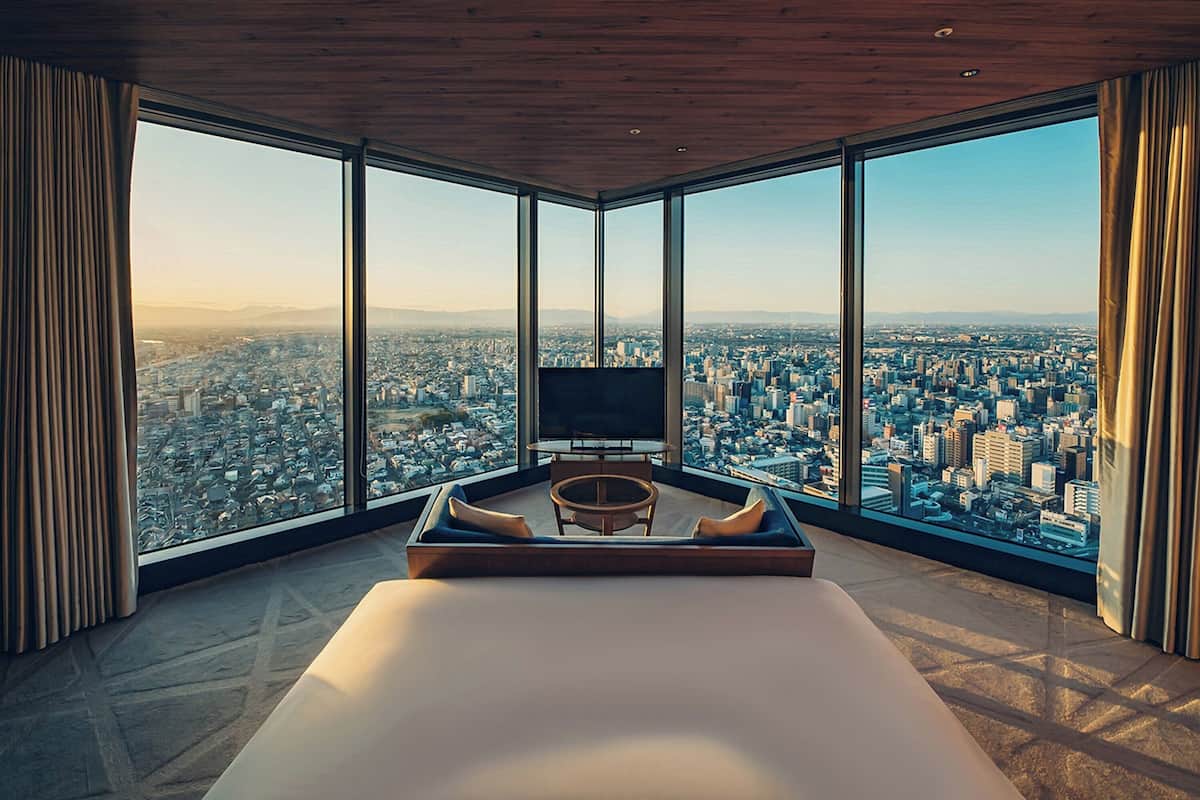 premium bedding, down duvets, in-room safe, blackout curtains