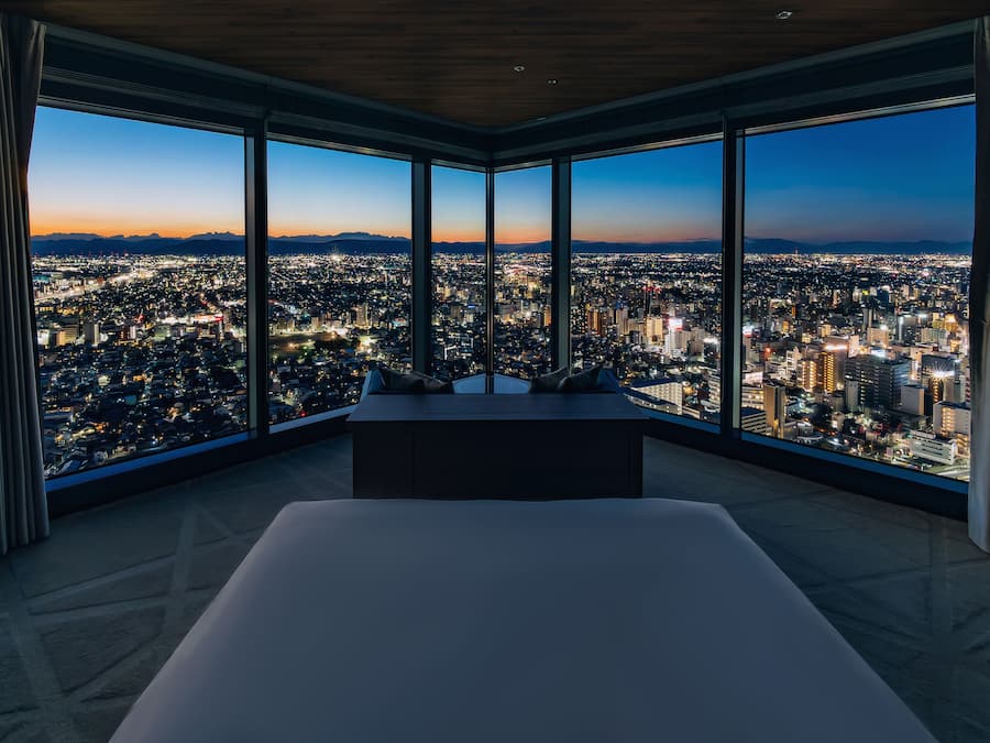 Premium bedding, down comforters, in-room safe, blackout drapes