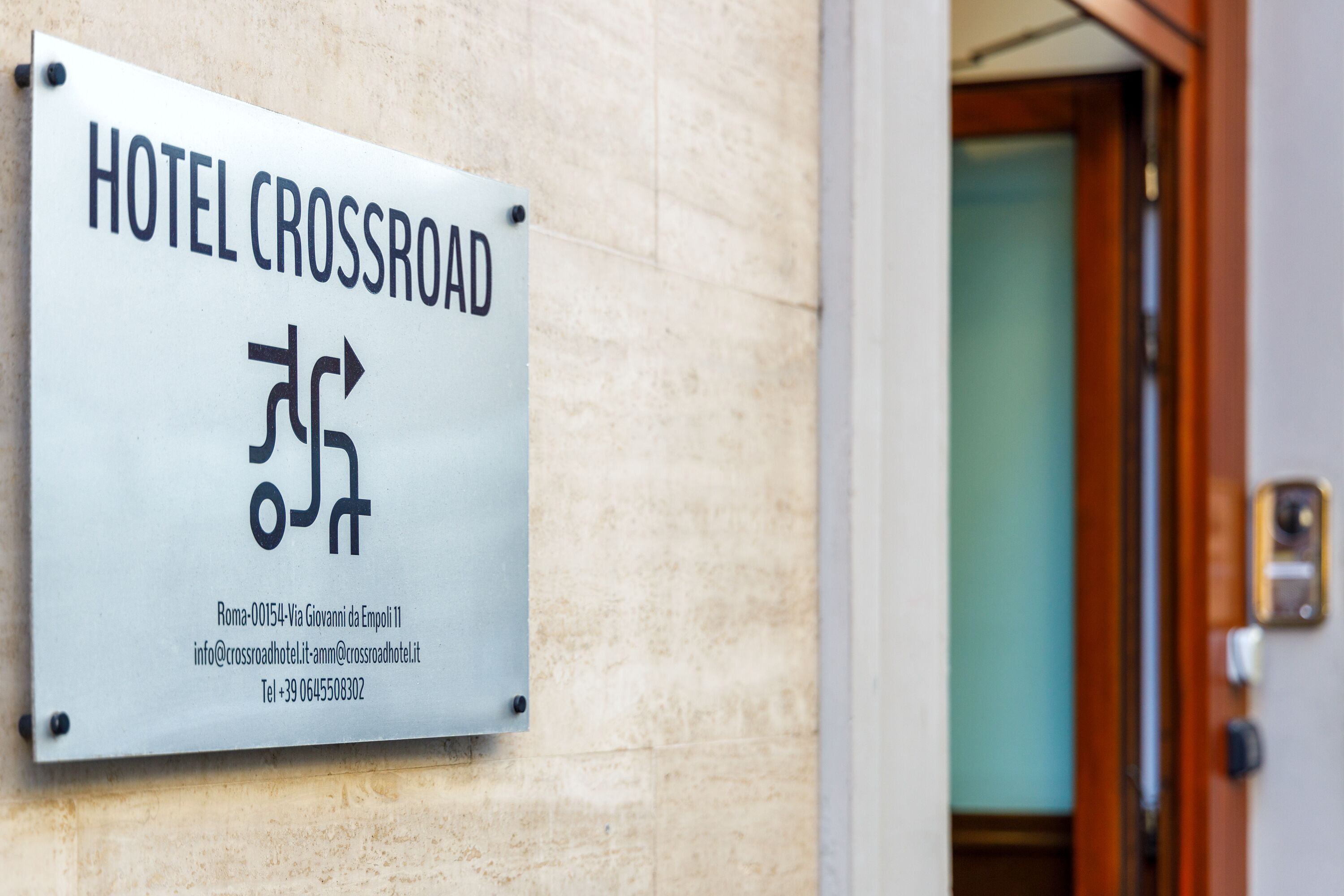 Photo - Crossroad Hotel