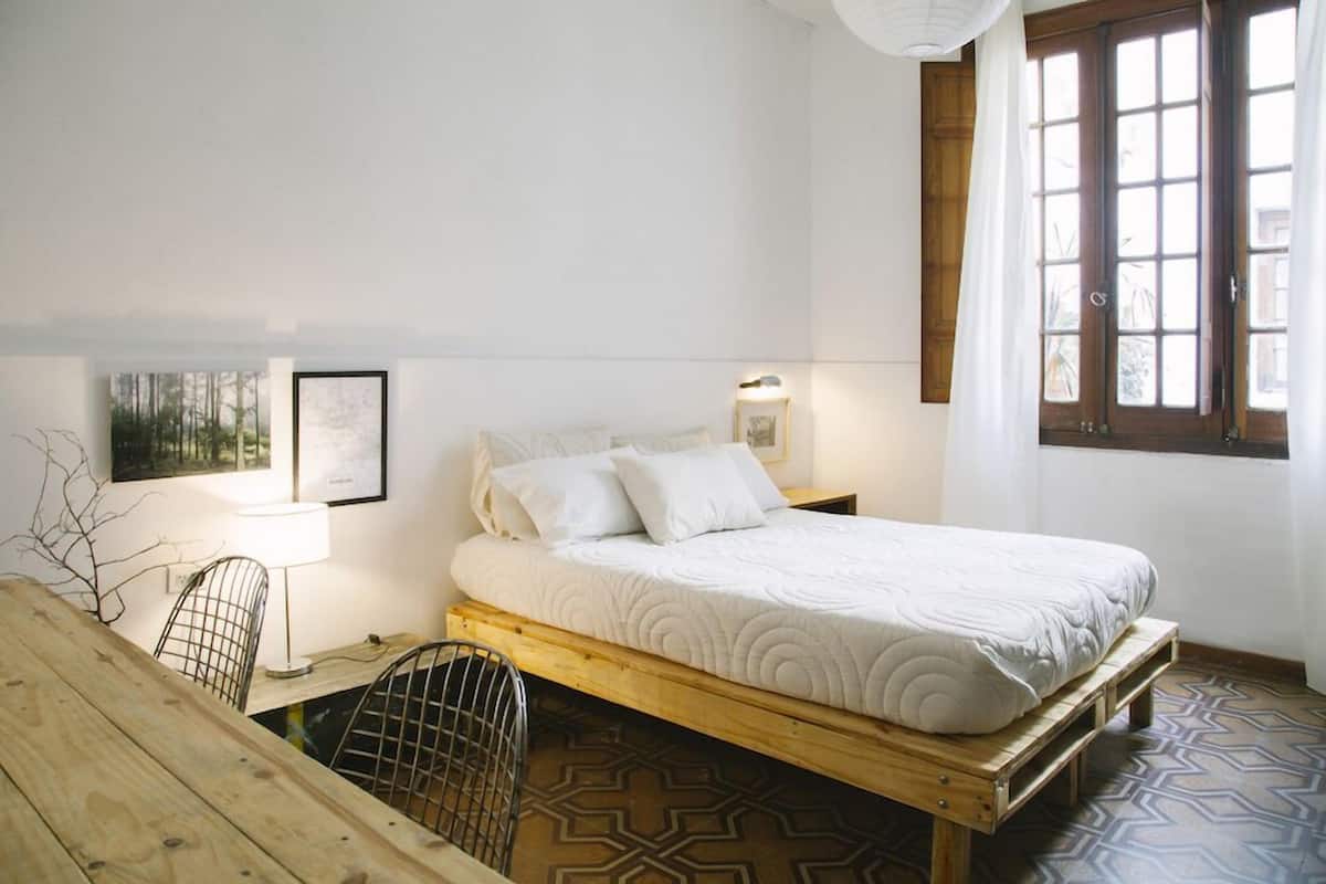 Grand-Doppelzimmer, 1 Doppelbett, Gemeinschaftsbad