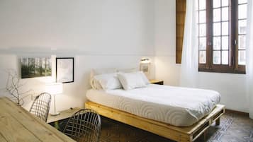 Kamar Double Grand, 1 Tempat Tidur Double, kamar mandi umum | Meja kerja, setrika/meja setrika, Wi-Fi gratis, dan seprai linen