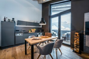 Luksussuite, 1 soverom, badstue, resort-utsikt | Eget kjøkken | Kjøleskap, kokeplater, oppvaskmaskin og espressomaskin