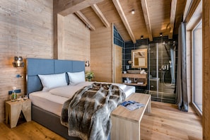 Luxury Chalet, 2 Bedrooms, Sauna, Garden View - LA SOA Chalets & Eventlodge (Schattwald)