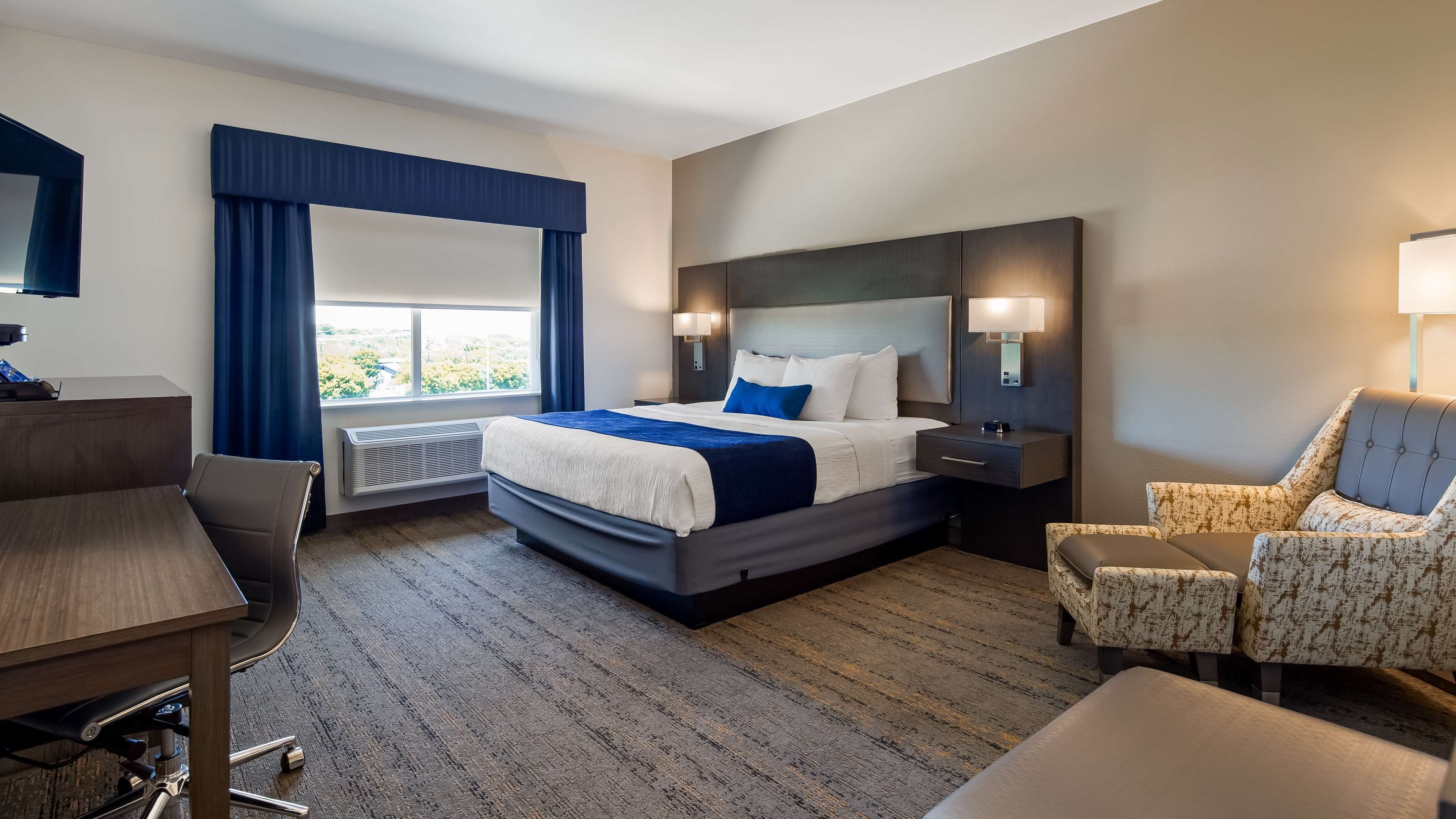 in-room safe, desk, iron/ironing board, cots/infant beds