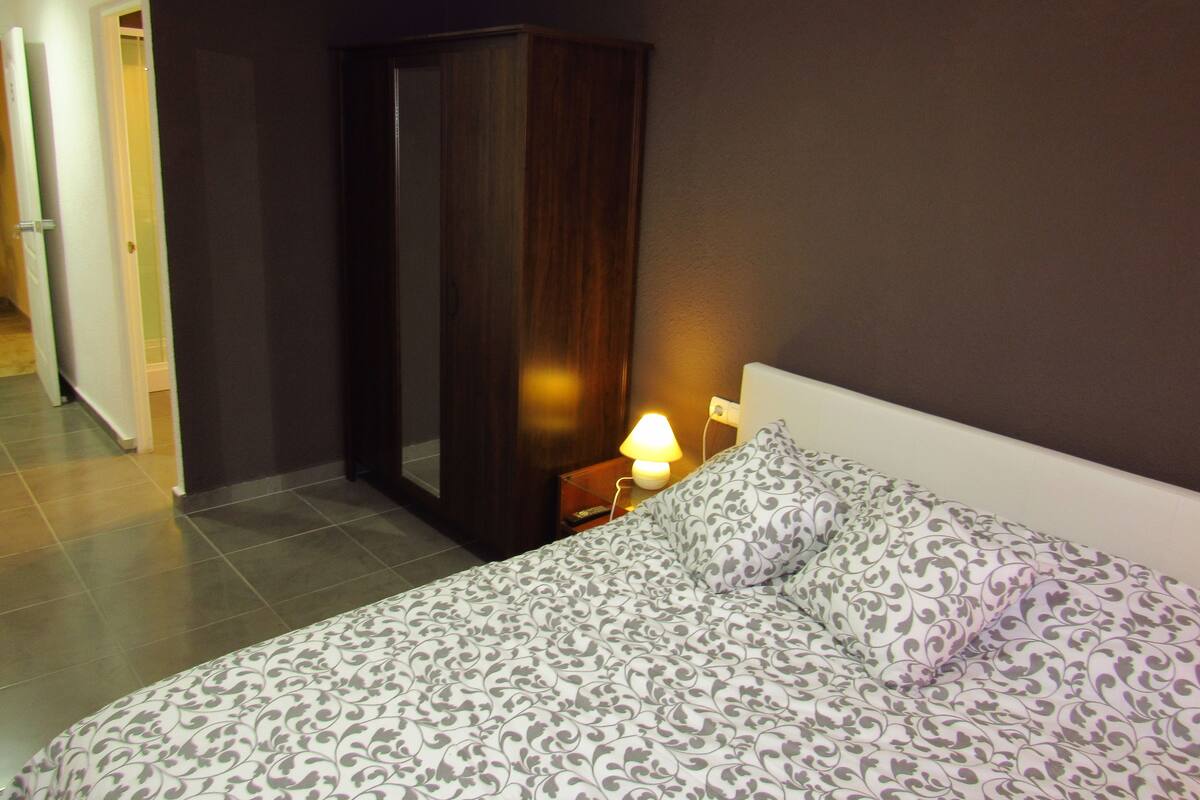 6 bedrooms, in-room safe, individually decorated, desk