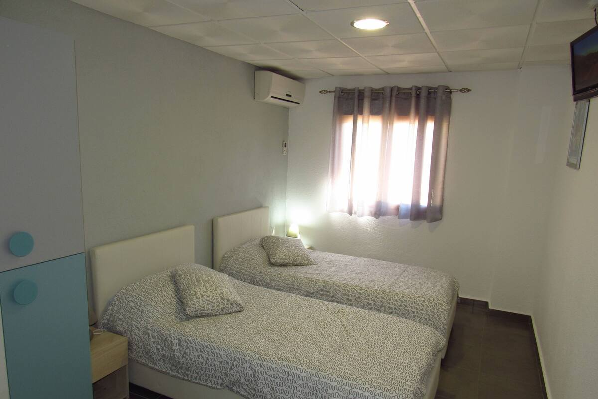 6 bedrooms, in-room safe, individually decorated, desk